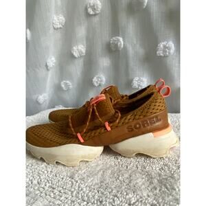 Sorel Kinetic Sneakers - Women’s Size 10, Tan with Neon Pink Accents